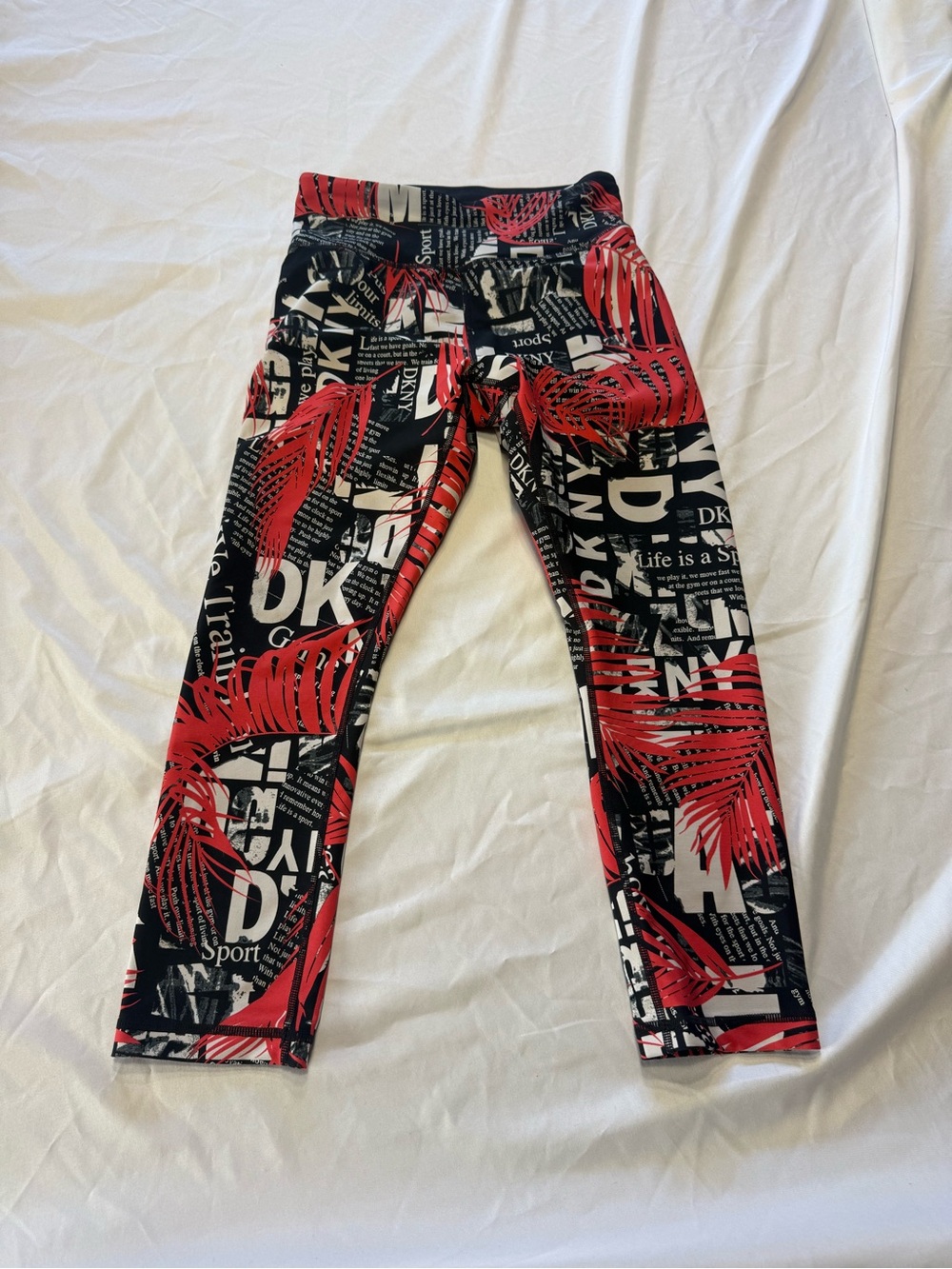 Dkny Black & Red Graphic Print Leggings